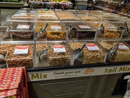 Grocery Store «Safeway», reviews and photos, 645 N San Antonio Rd, Mountain View, CA 94040, USA