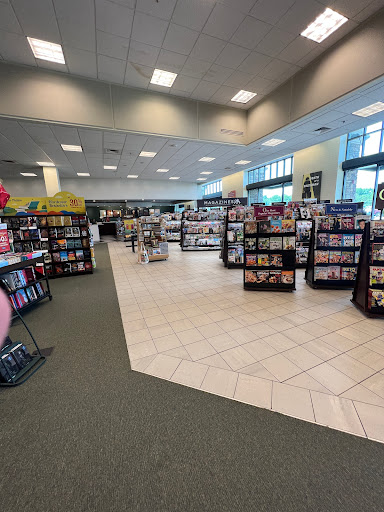 Book Store «Barnes & Noble», reviews and photos, 112 Eisenhower Pkwy, Livingston, NJ 07039, USA