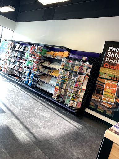 Print Shop «FedEx Office Print & Ship Center», reviews and photos, 240 N Denton Tap Rd #470, Coppell, TX 75019, USA