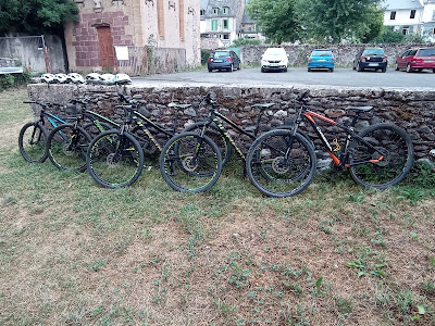 Aubrac Bike à St Geniez d'Olt et d'Aubrac