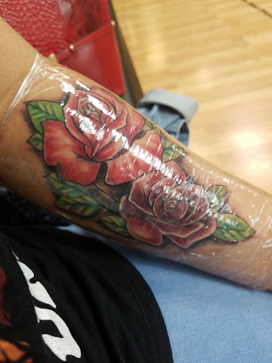 Tattoo Shop «TATTOOS EXPRESS», reviews and photos, 24-08 Broadway, Fair Lawn, NJ 07410, USA