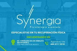 Clínica de Fisioterapia Deportiva | Synergia Fisioterapia Avanzada image