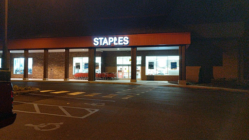 Office Supply Store «Staples», reviews and photos, 1320 Richmond Rd, Williamsburg, VA 23185, USA