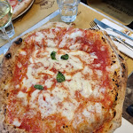 Photo n°1 de l'avis de stella.o fait le 11/04/2022 à 03:20 sur le  L’antica pizzeria da Michele Firenze à Florence