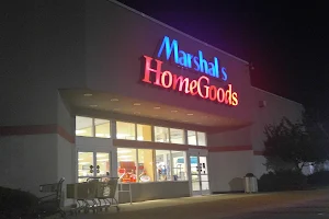 Marshalls & HomeGoods image