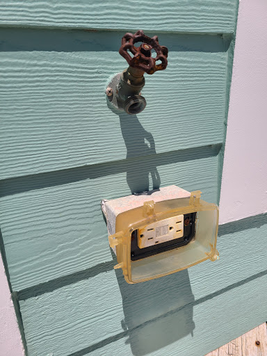 Vacation Home Rental Agency «Surf or Sound Realty», reviews and photos, 26204 Rampart St, Salvo, NC 27972, USA