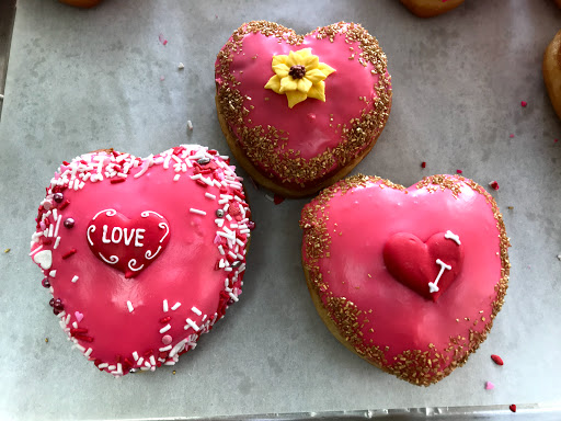 Donut Shop «Dulcet Gourmet Donut», reviews and photos, 23717 Vanowen St, Canoga Park, CA 91307, USA