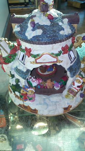 Thrift Store «Goodwill - Panorama City», reviews and photos