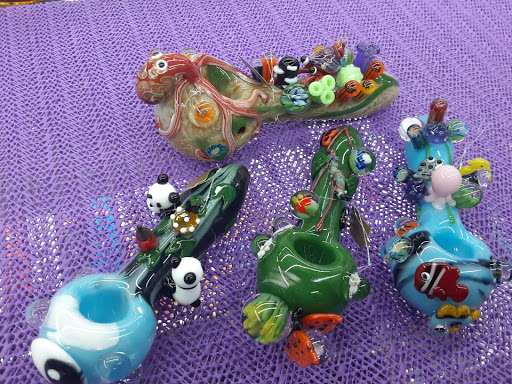 Tobacco Shop «Stirling Glass», reviews and photos, 5890 Stirling Rd, Hollywood, FL 33021, USA