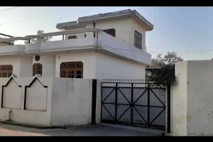 Dhanju house image