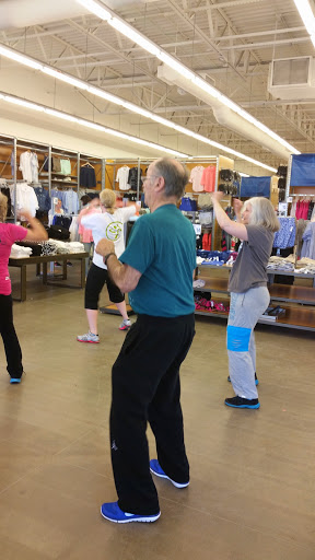 Clothing Store «Old Navy», reviews and photos, 253 Hartford Ave, Bellingham, MA 02019, USA