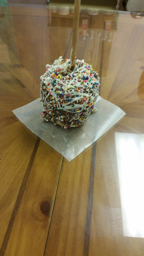 Juniors cafe & creamery, 8233 S State Rd, Goodrich, MI 48438, USA, 