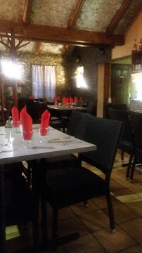 Atmosphère du Restaurant La Main à la Pâte à Saint-Lary-Soulan - n°11