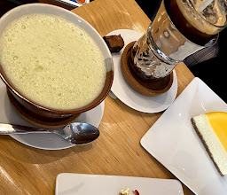 PYC cheesecake & gallery photo