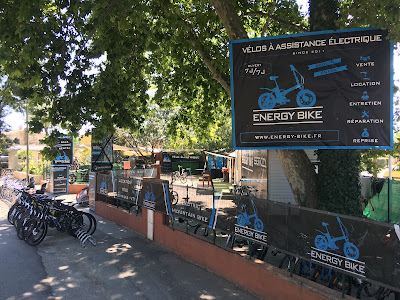 Location de vélo et vélos électrique livraison dans le golfe de St Tropez et Sainte Maxime ENERGY BIKE STAND à Grimaud