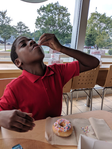 Donut Shop «Krispy Kreme», reviews and photos, 12648 Jefferson Ave, Newport News, VA 23602, USA