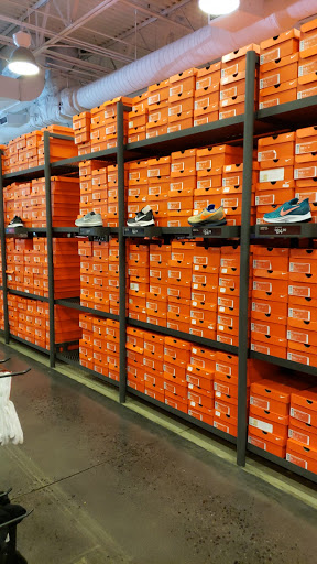 Sporting Goods Store «Nike Factory Store», reviews and photos, 20 Killingworth Tpke #155, Clinton, CT 06413, USA