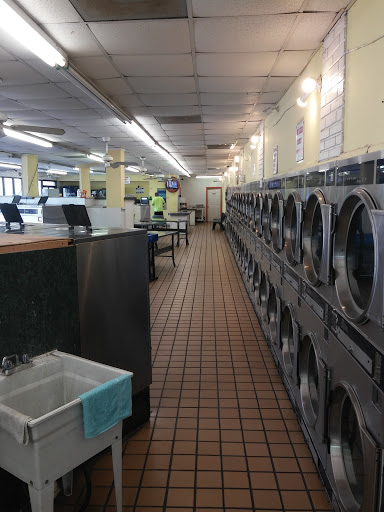 Laundromat «Sunshine Coin Laundry», reviews and photos, 700 W Livingston St, Orlando, FL 32805, USA