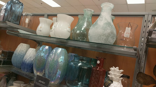 Department Store «T.J. Maxx», reviews and photos, 2711 S Rochester Rd, Rochester Hills, MI 48307, USA