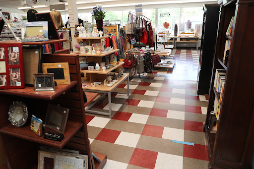 Thrift Store «Lodi House Thrift Store», reviews and photos, 221 W Lodi Ave, Lodi, CA 95240, USA