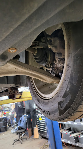Car Repair and Maintenance «Midas», reviews and photos, 60-34 Eliot Ave, Maspeth, NY 11378, USA