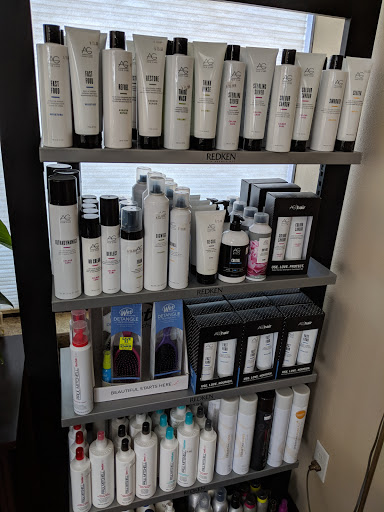 Beauty Salon «Capital Hill Barber Shop & Styling Salon», reviews and photos, 521 N Sanders St, Helena, MT 59601, USA