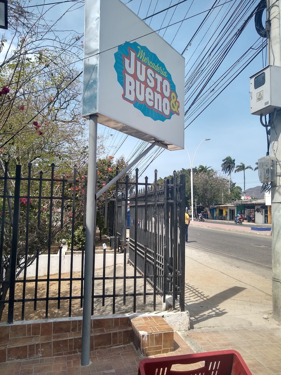 Mercaderia Justo & Bueno - Santa Marta El Jardín
