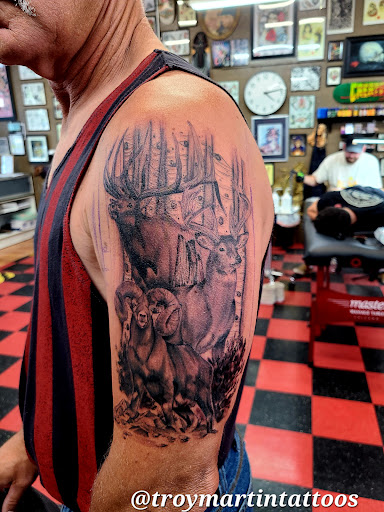 Explore hand tattoo ideas woman, creative tattoo ideas in Modesto, available at The Golden Rose Tattoo