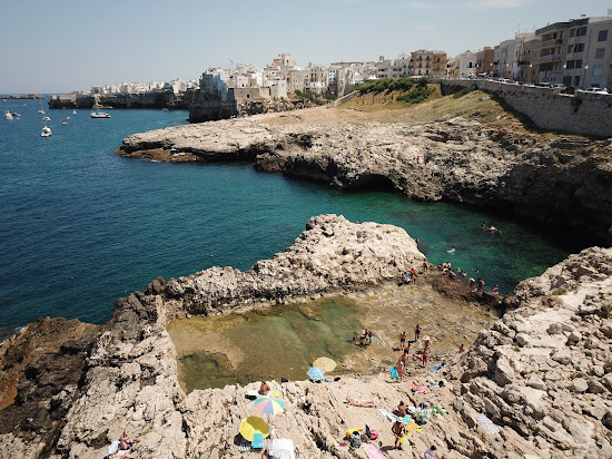 Grottone Beach-Polignano