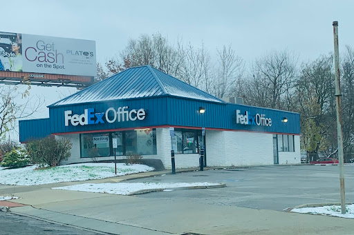 Print Shop «FedEx Office Print & Ship Center», reviews and photos, 322 E Exchange St, Akron, OH 44304, USA