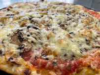 Plats et boissons du Pizzas à emporter DELICES PIZZAS à Buzet-sur-Baïse - n°20