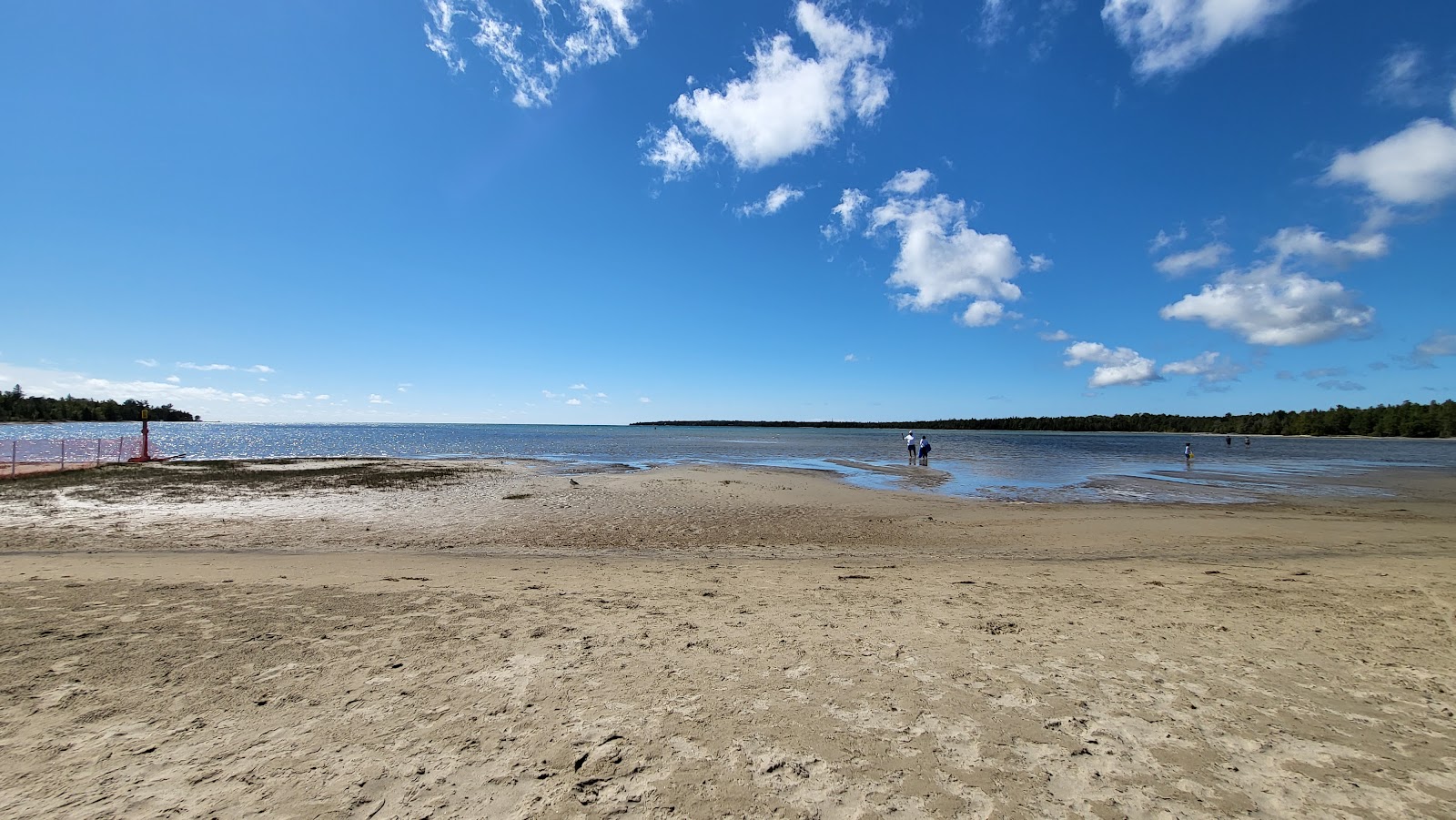Foto van Singing Sands met beige zand oppervlakte