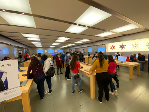 Computer Store «Apple Cielo Vista Mall», reviews and photos, 8401 Gateway Blvd W, El Paso, TX 79925, USA