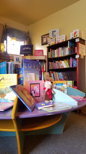 Book Store «Dog Ears Bookstore», reviews and photos, 688 Abbott Rd, Buffalo, NY 14220, USA