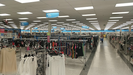 Clothing Store «Ross Dress for Less», reviews and photos, 1388 E Main St, Woodland, CA 95776, USA