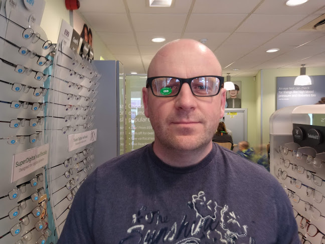 Reviews of Specsavers Opticians and Audiologists - Acomb in York - Optician