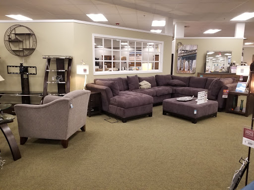 Furniture Store «Raymour & Flanigan Furniture and Mattress Store», reviews and photos, 2795 Richmond Ave, Staten Island, NY 10314, USA