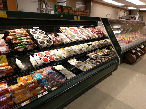 Grocery Store «Quality Food Center», reviews and photos, 460 E North Bend Way, North Bend, WA 98045, USA