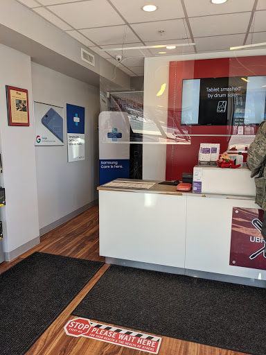 Electronics Repair Shop «uBreakiFix», reviews and photos, 745 Central Park Ave, Scarsdale, NY 10583, USA