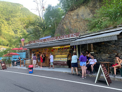 Snacks Glaces Artisanales à Luz-Saint-Sauveur