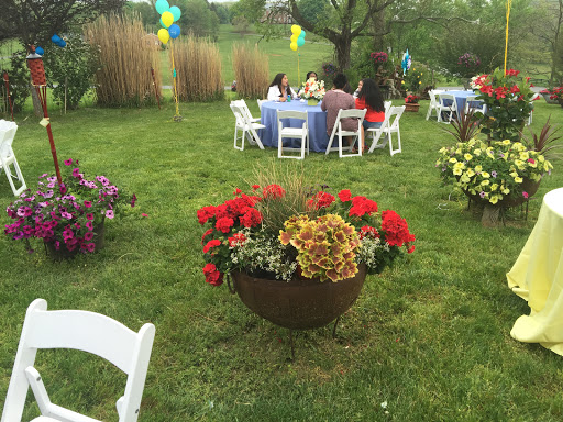 Florist «ARIEL BETHESDA FLORIST & GIFT BASKETS», reviews and photos, 7424 Crestberry Ln, Bethesda, MD 20817, USA