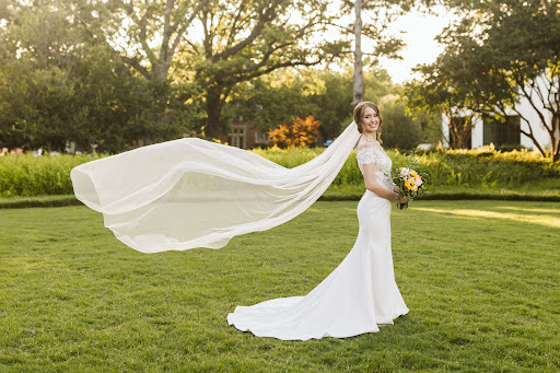 Bridal Shop «Bliss Bridal Salon», reviews and photos, 6501 E Lancaster Ave, Fort Worth, TX 76112, USA