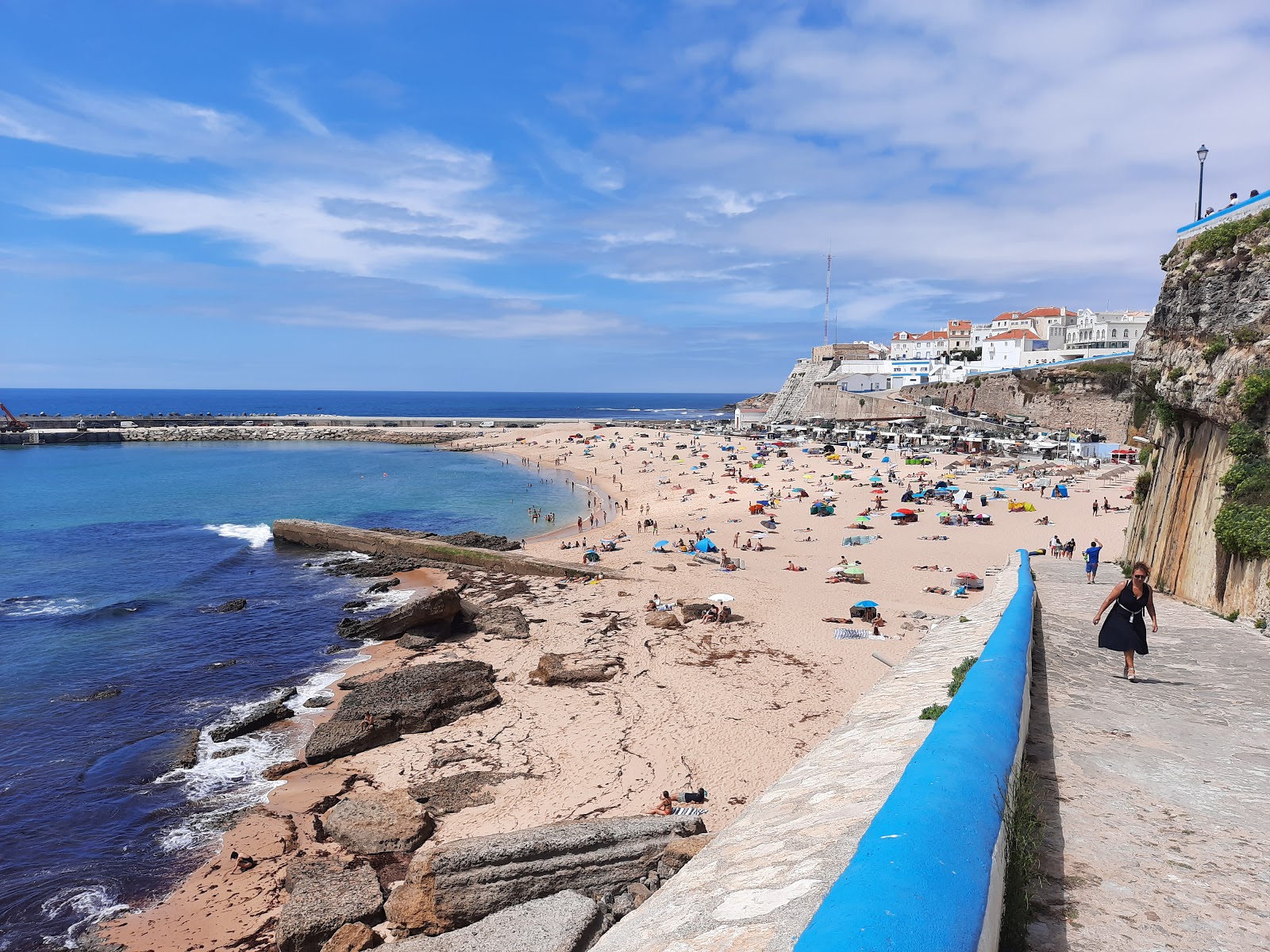 Foto de Praia dos Pescadores e o assentamento