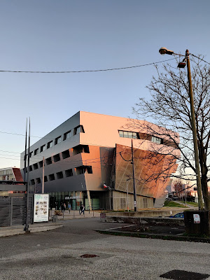 Bâtiment I à Bron