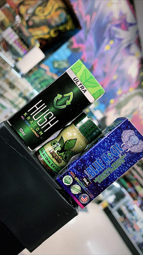 Tobacco Shop «AK SMOKE SHOP», reviews and photos, 5135 W Shaw Ave, Fresno, CA 93722, USA