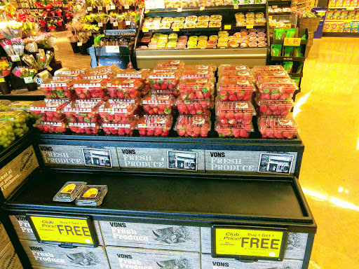 Grocery Store «Vons», reviews and photos, 3520 Riverside Plaza Dr, Riverside, CA 92506, USA