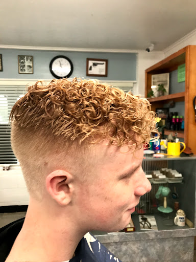 Beauty Salon «J & D Barber & Beauty Shop», reviews and photos, 18904 FM 1488 Rd, Magnolia, TX 77355, USA