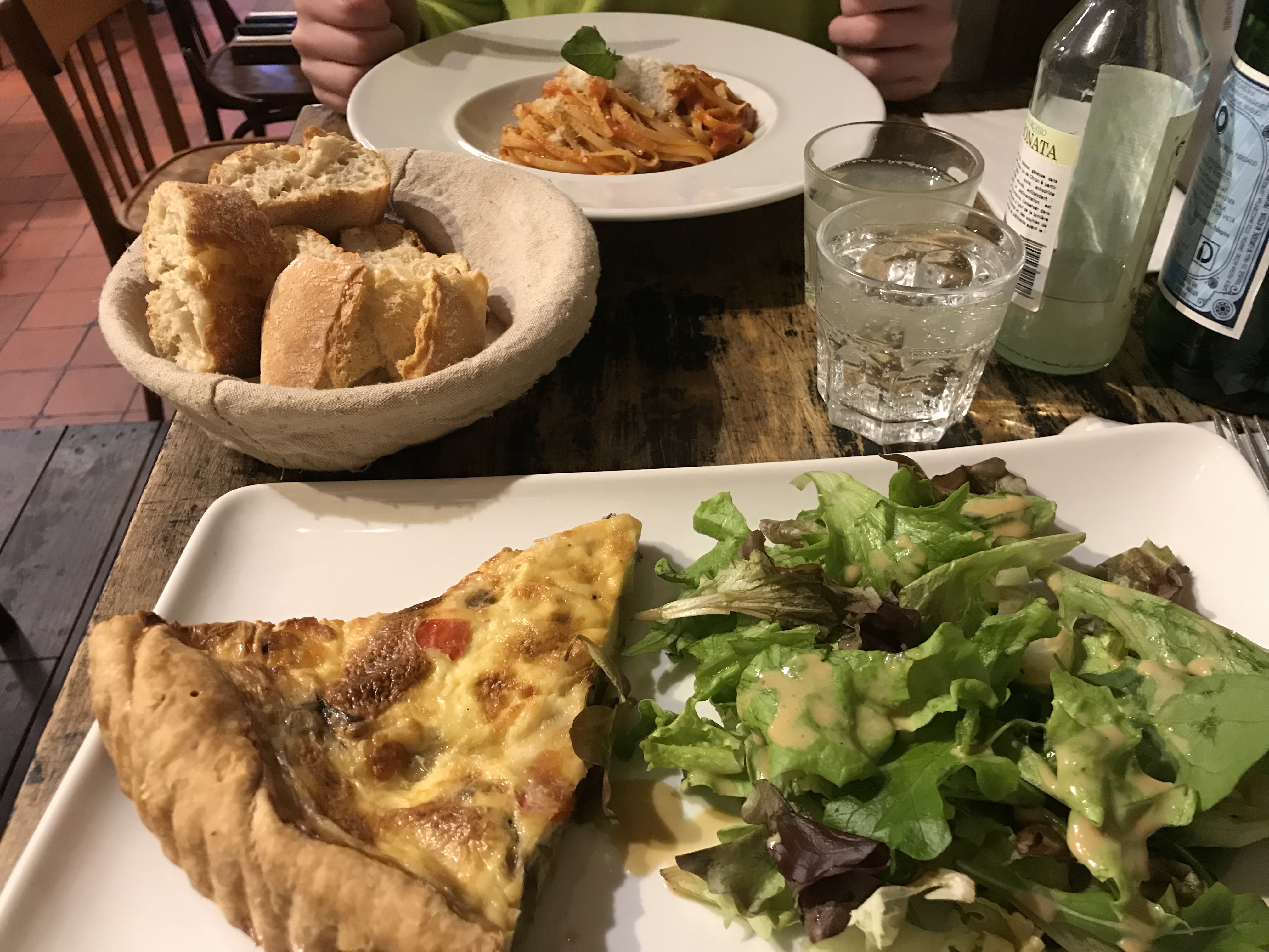 Photo n° 2 de l'avis de Gretchen.. fait le 28/03/2019 à 18:50