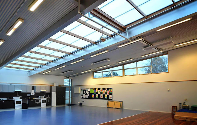 Clutha Valley School - School