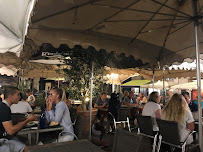 Atmosphère du Restaurant méditerranéen LCB LE COURS - Brasserie Restaurant Marseille Vieux Port - n°8